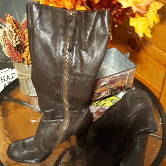 Boots❄ - Picture 3 of 8